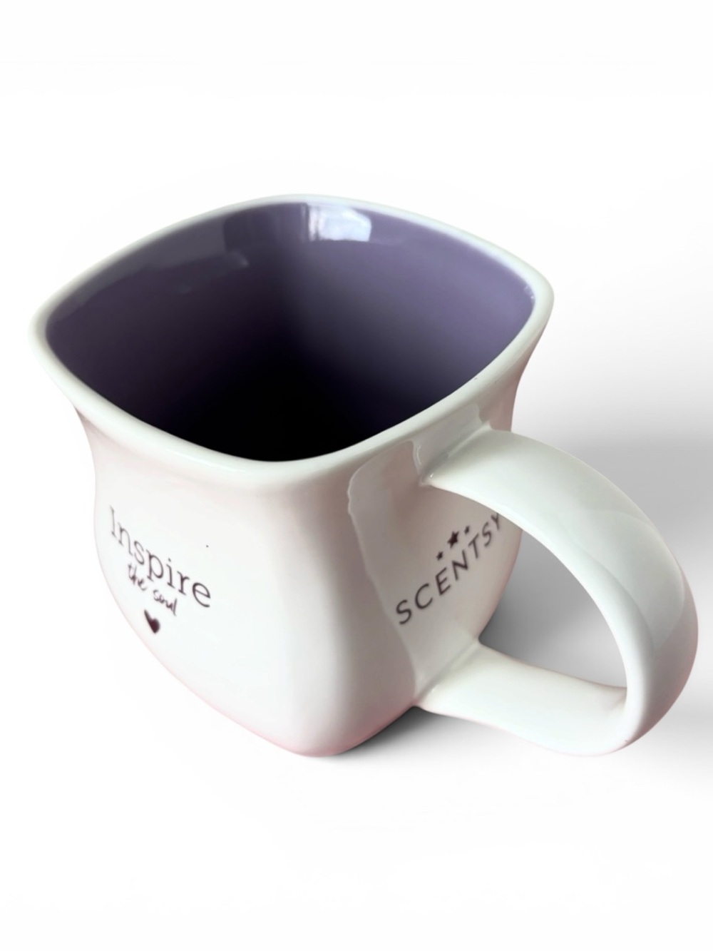 Scentsy Classic Curve 16oz Ceramic Coffee Mug White & Purple